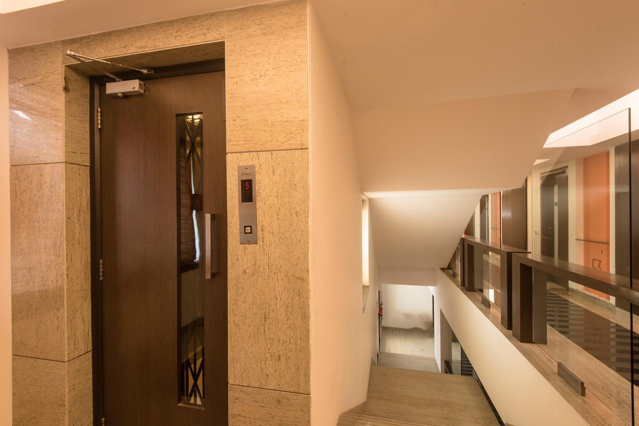 Oyo Flagship 584 Santacruz East Hotell Mālād Eksteriør bilde