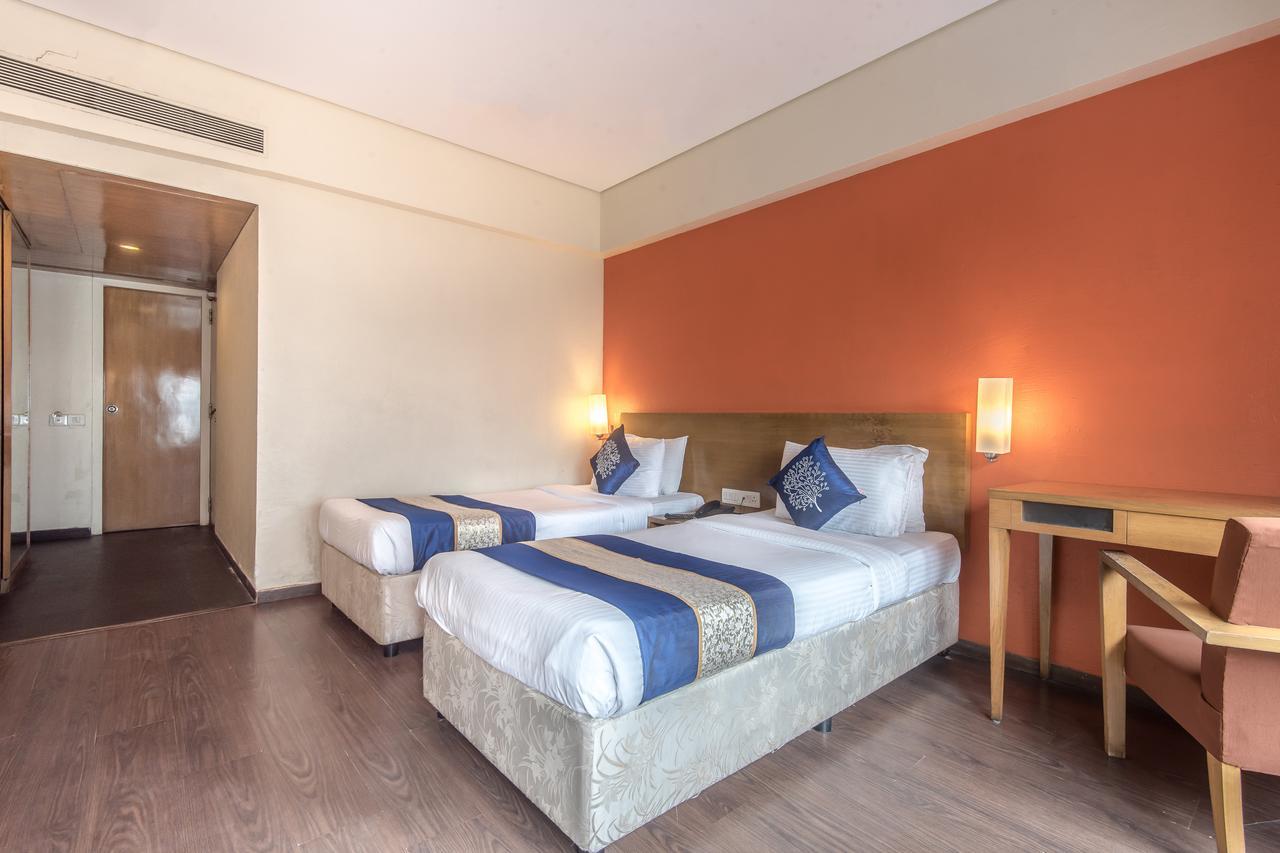 Oyo Flagship 584 Santacruz East Hotell Mālād Eksteriør bilde